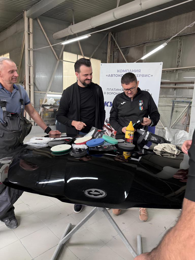 Практическая демонстрация полировки автомобиля